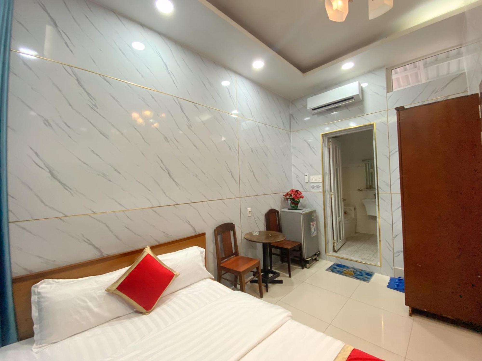 Lucky Hotel ホーチミン市 エクステリア 写真