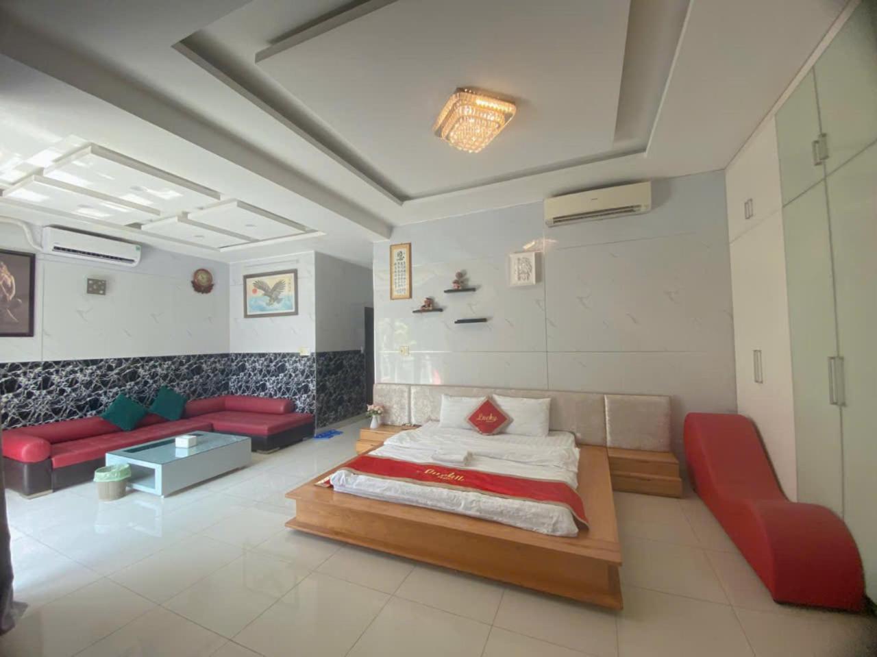 Lucky Hotel ホーチミン市 エクステリア 写真